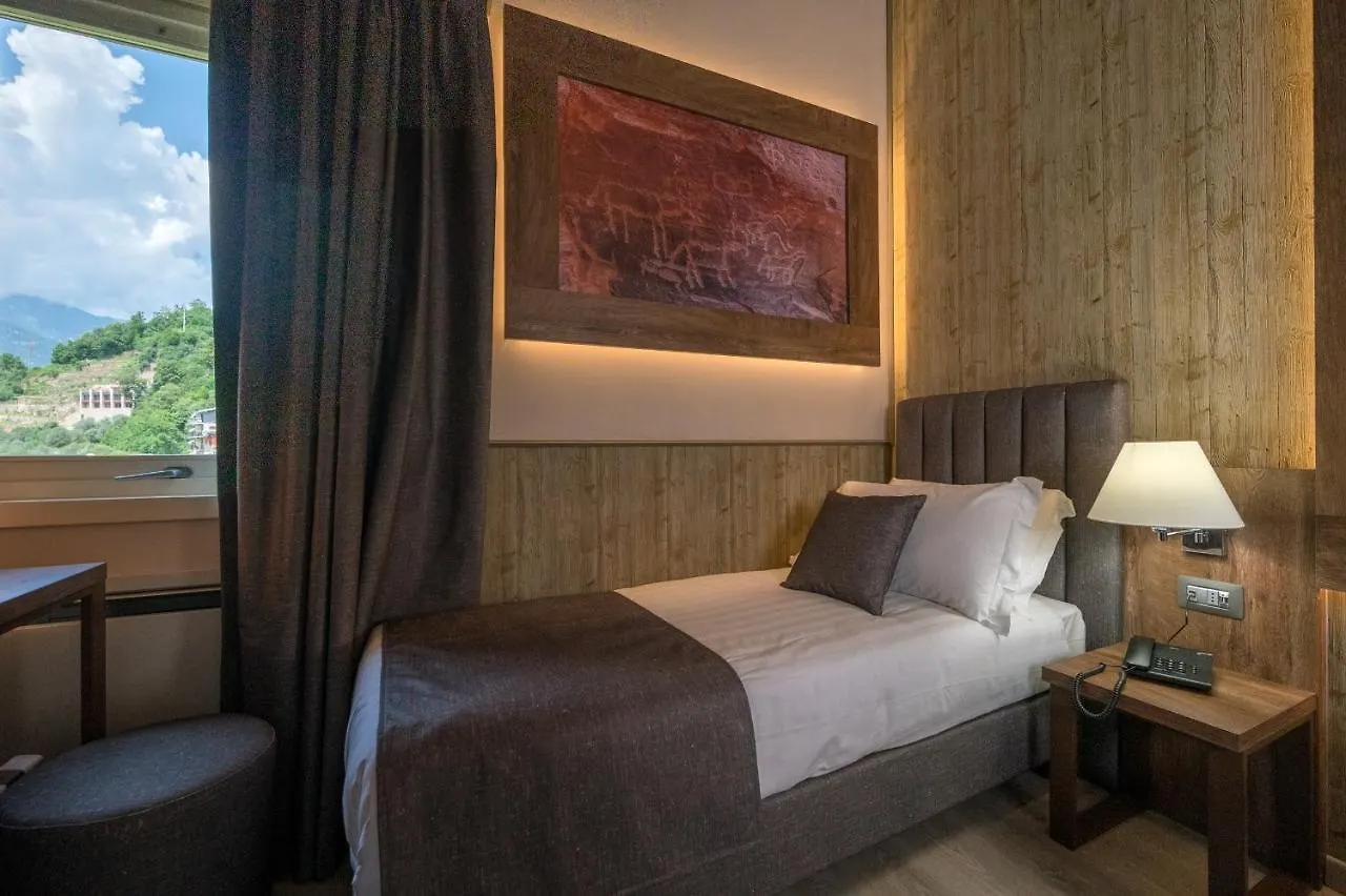 Lake Hotel La Pieve Pisogne
